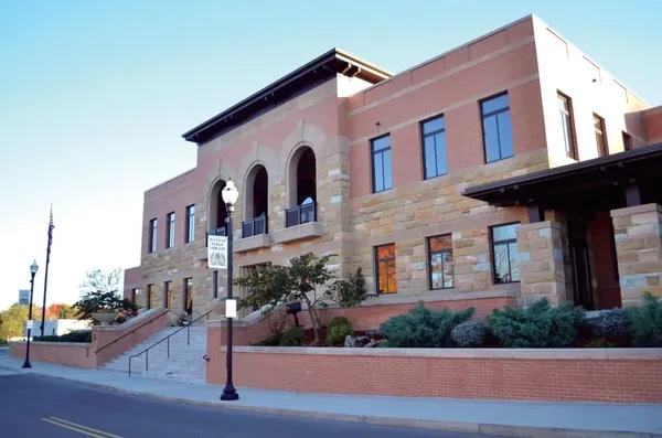 Art Circle Public Library building in downtown Crossville