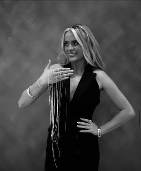 Jewelry collection featured by Gracy Mae’s Boutique in Crossville